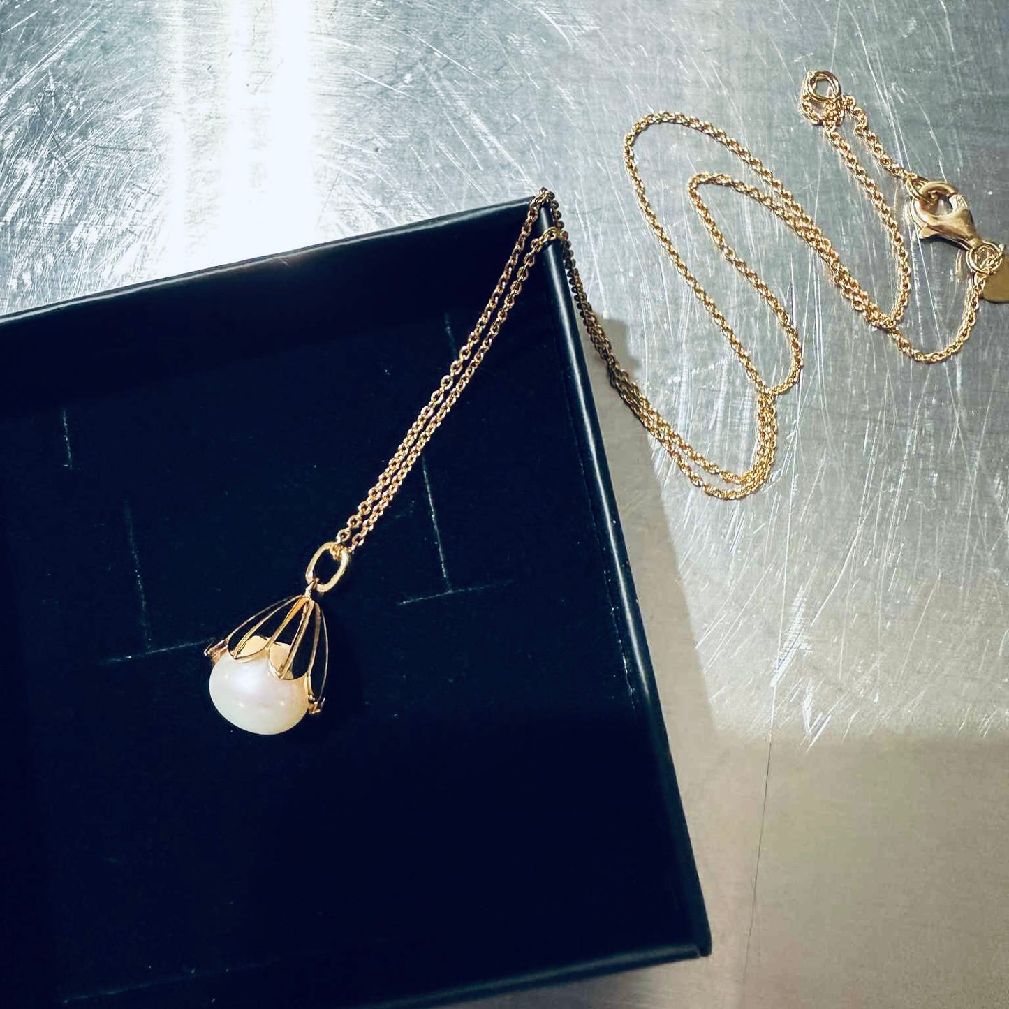 Lotus Pearl, goldplated