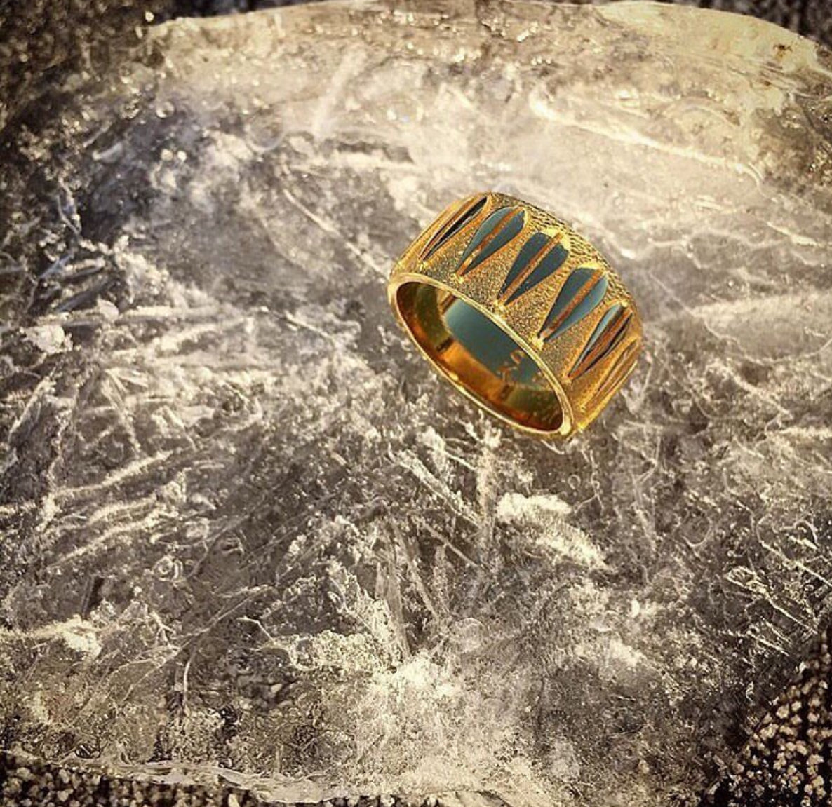 Lotus unisex ring, gold