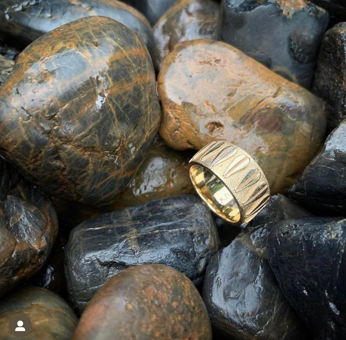 Lotus unisex ring, gold